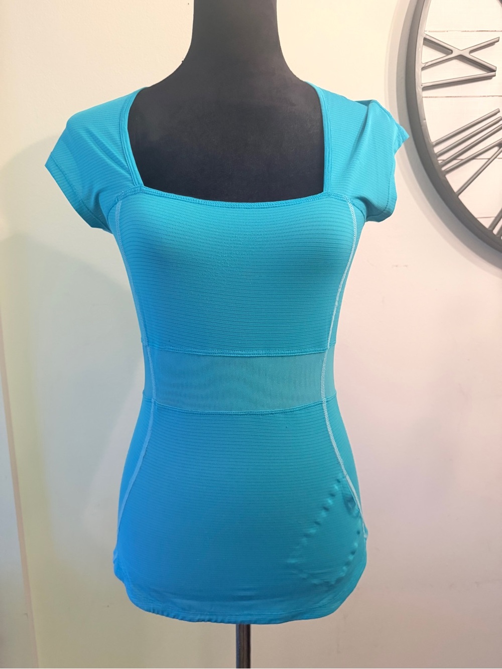 Excellent condition Lululemon top